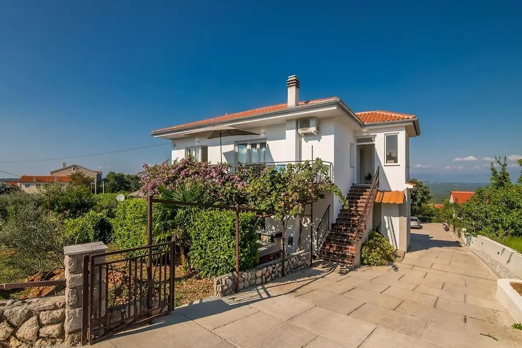 Apartment Tome Vrh