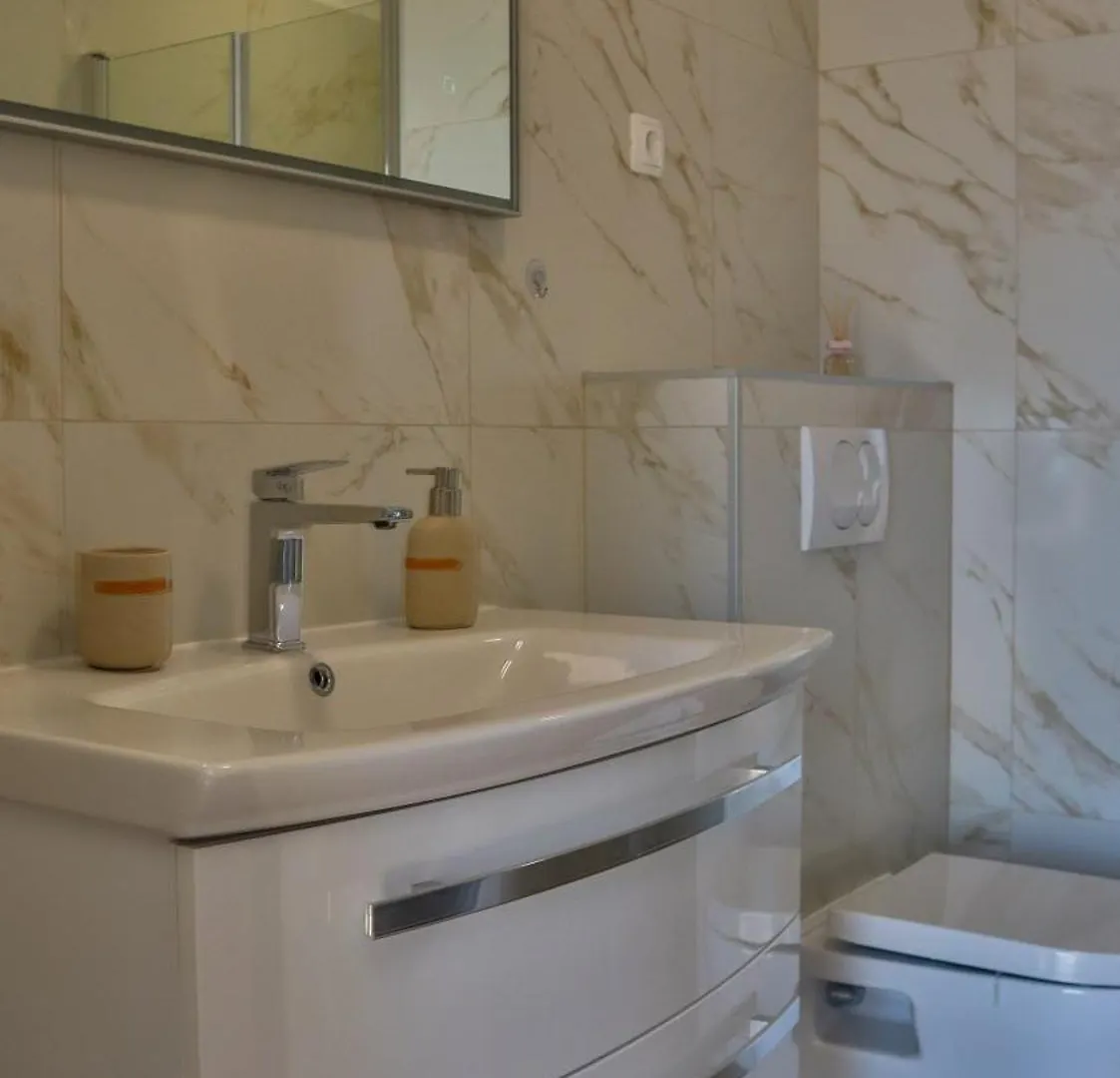 Apartment Tome Vrh