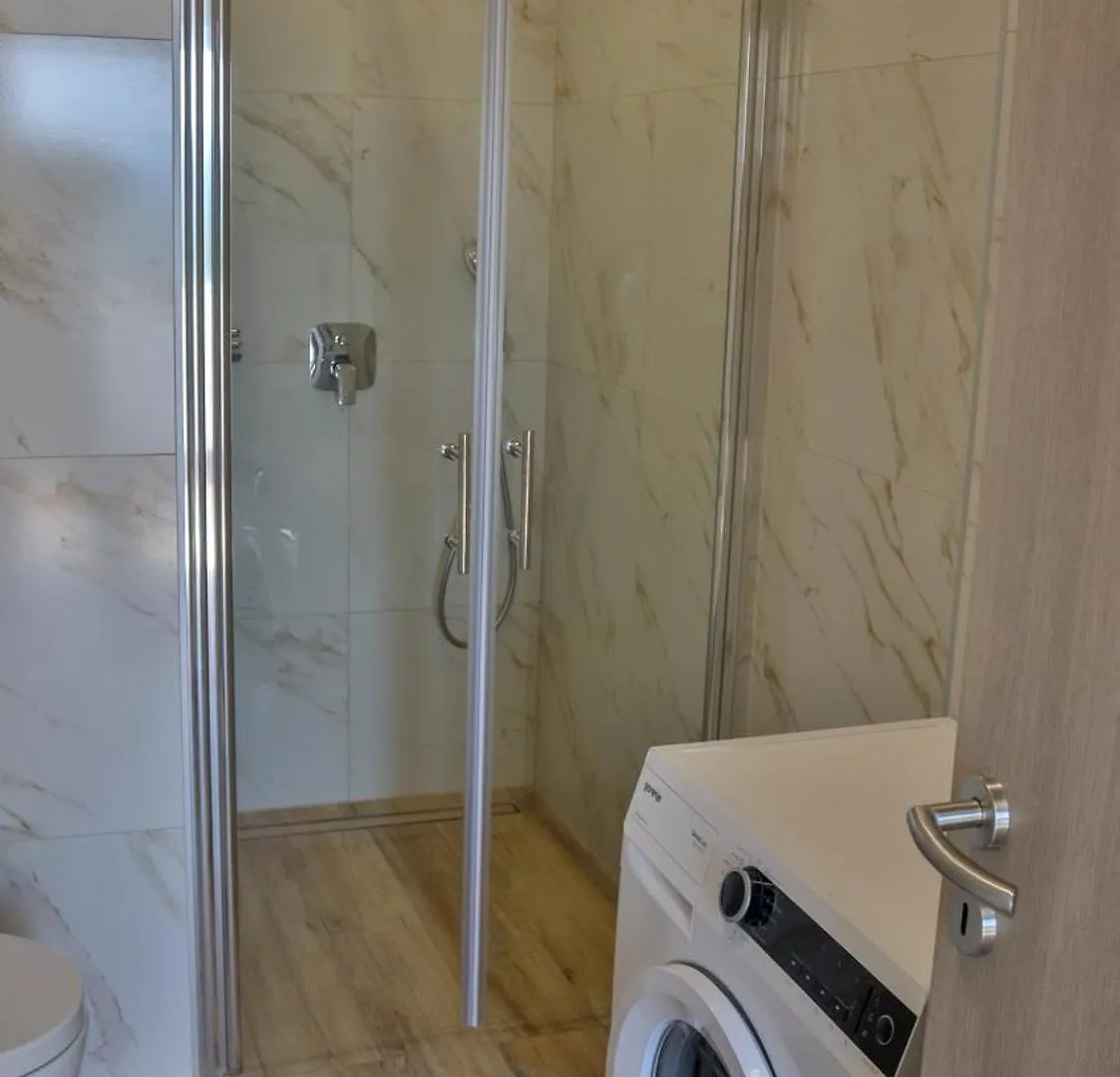 Apartment Tome Vrh  Croatia