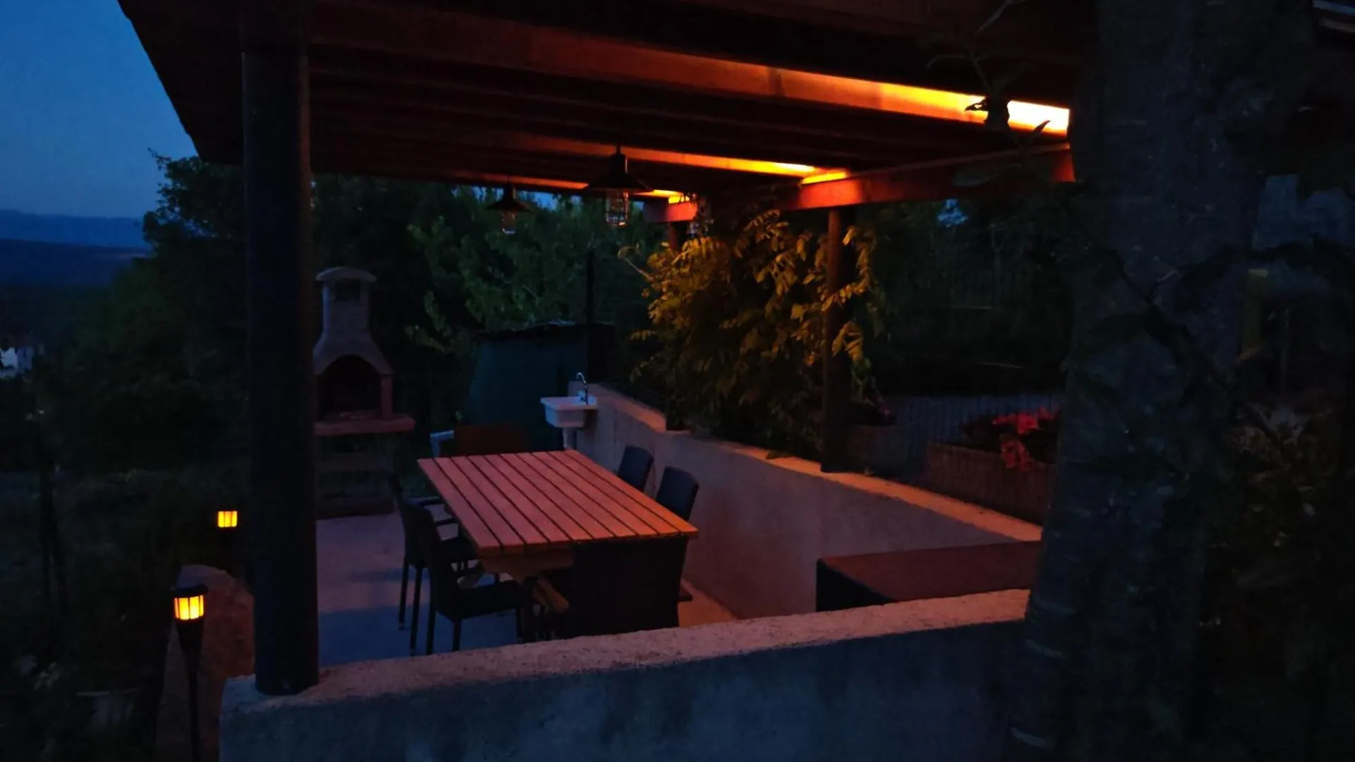 Apartment Tome Vrh  Croatia